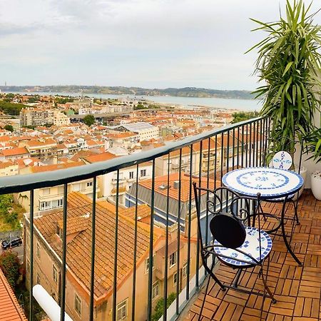 Ideally Located With Perfect Views Algés Esterno foto