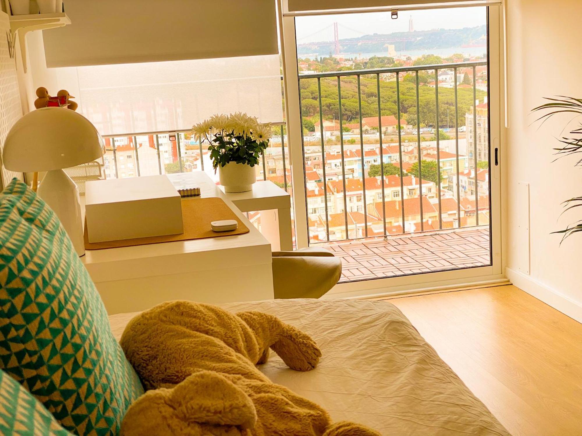 Ideally Located With Perfect Views Algés Esterno foto