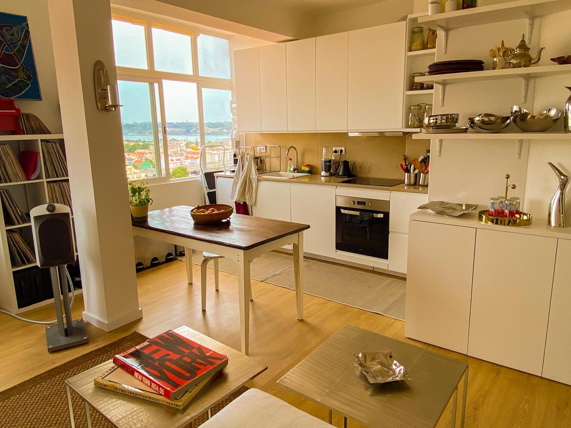 Ideally Located With Perfect Views Algés Esterno foto