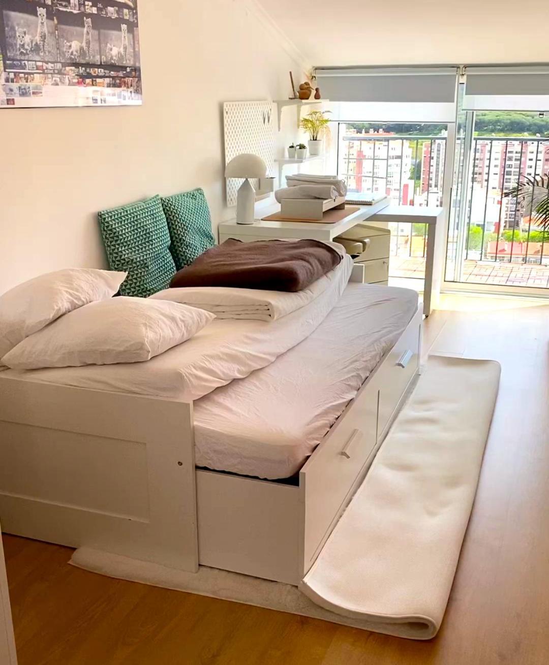 Ideally Located With Perfect Views Algés Esterno foto